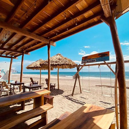 Sal Marina Restaurante Y Cabanas Салина Круз Екстериор снимка